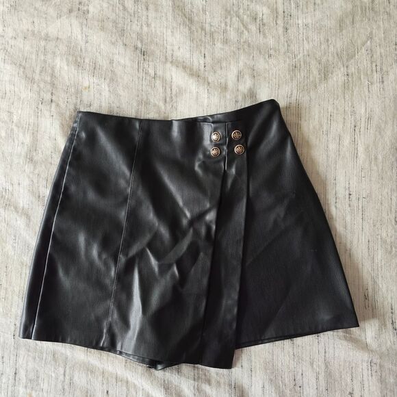 Zara Black Vegan Leather Mini Skort - Picture 1 of 5